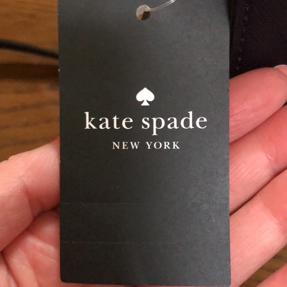 New Kate Spade black and red roses removable crossbody or chain handle purse. - Picture 9 of 16